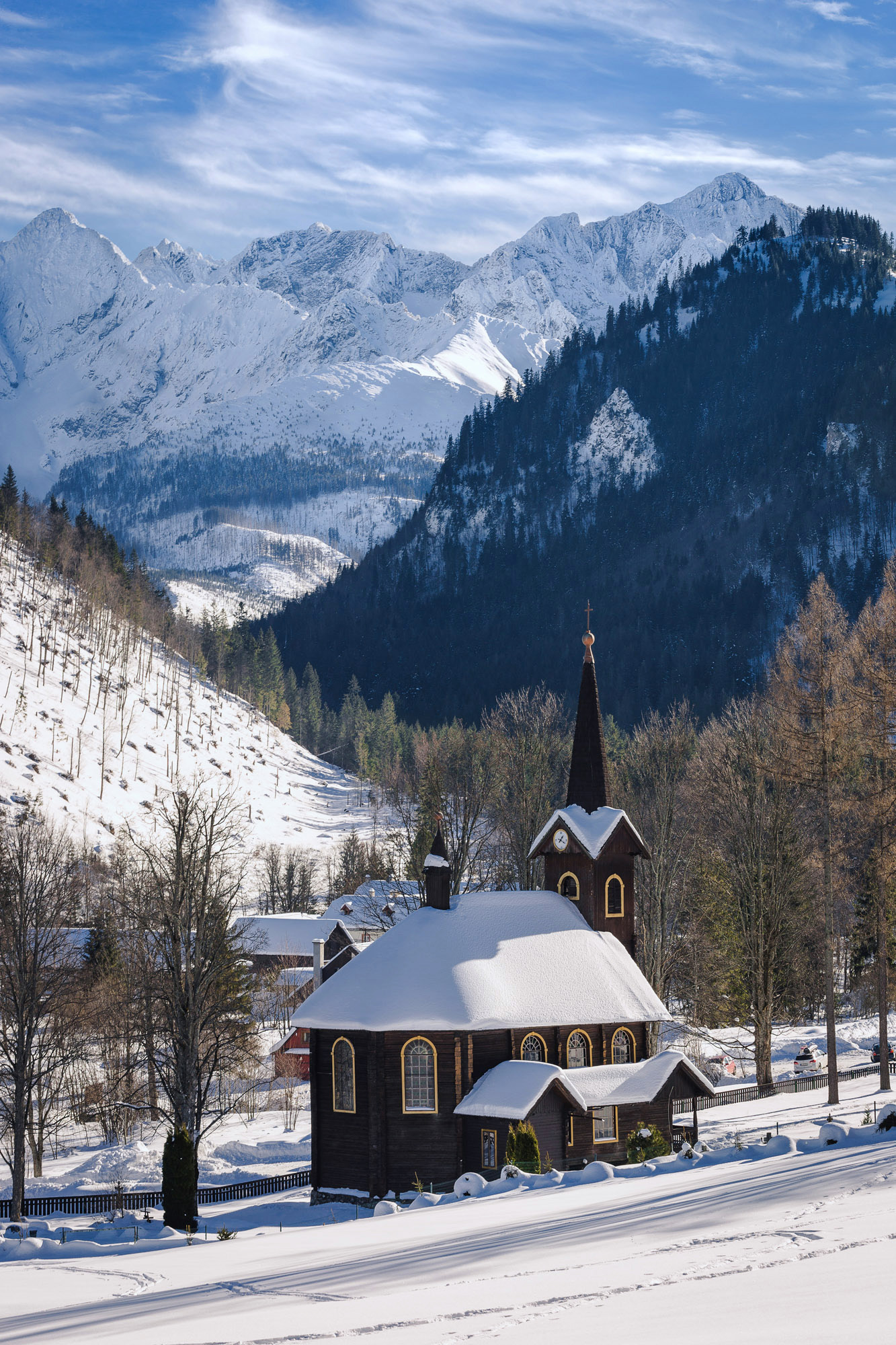 Februrár - Drevený kostolík v Tatranskej Javorine